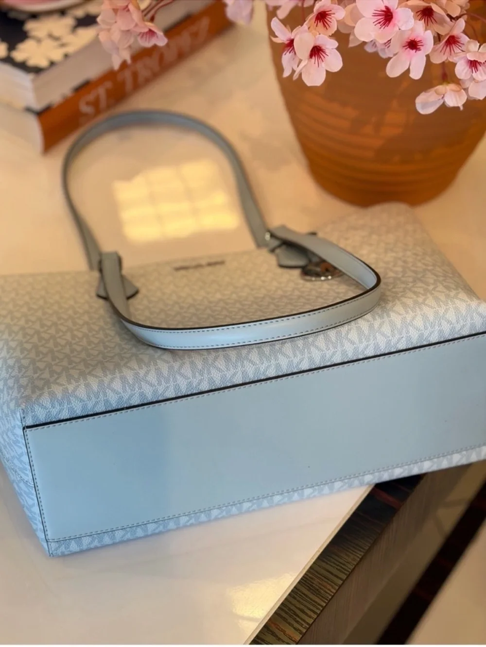 Michael Kors Ombre Signature Jet Set Tote in Pale Blue Tote Shoulder Bag